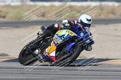 media/Oct-13-2025-Moto Forza (Mon) [[a66d839500]]/3-B Group/Session 3 (Turn 16)/